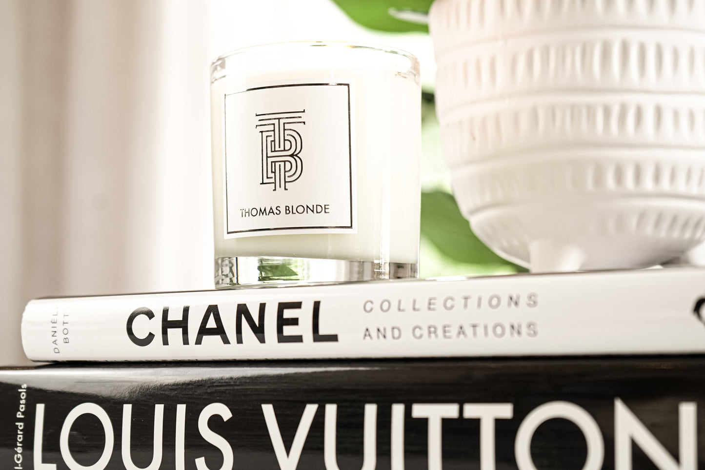 Thomas Blonde Signature Candle - Blonde