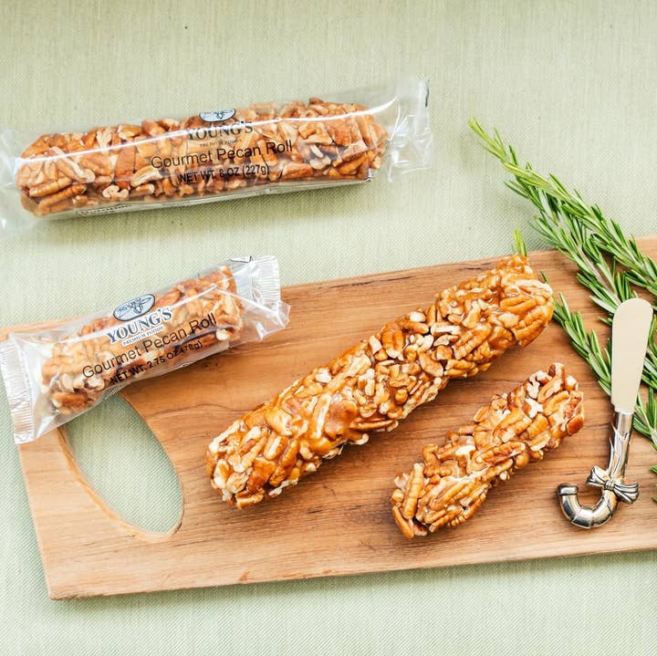 Young's Pecan Log 8oz