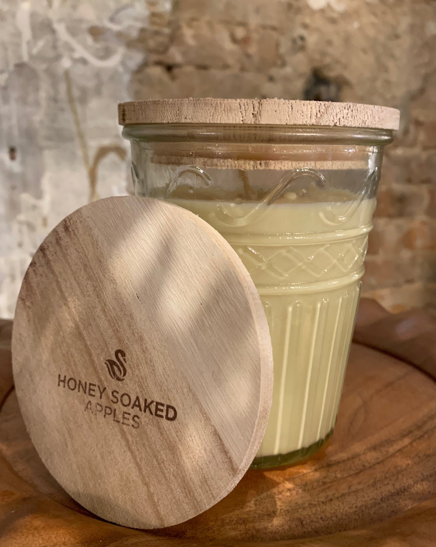 Swan Creek Honey Soaked Apples Candle