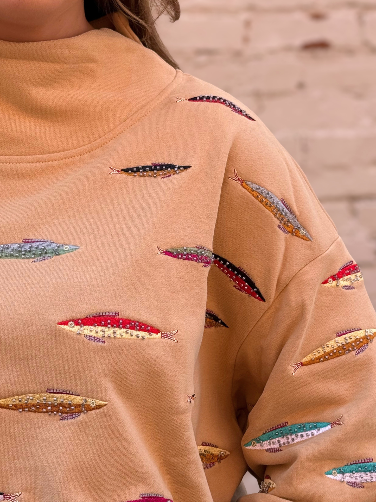 QOS Multi Fish Mock Neck