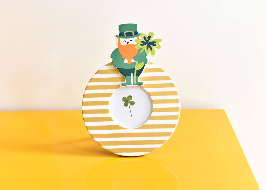 Happy Everything Leprechaun Mini Attachment