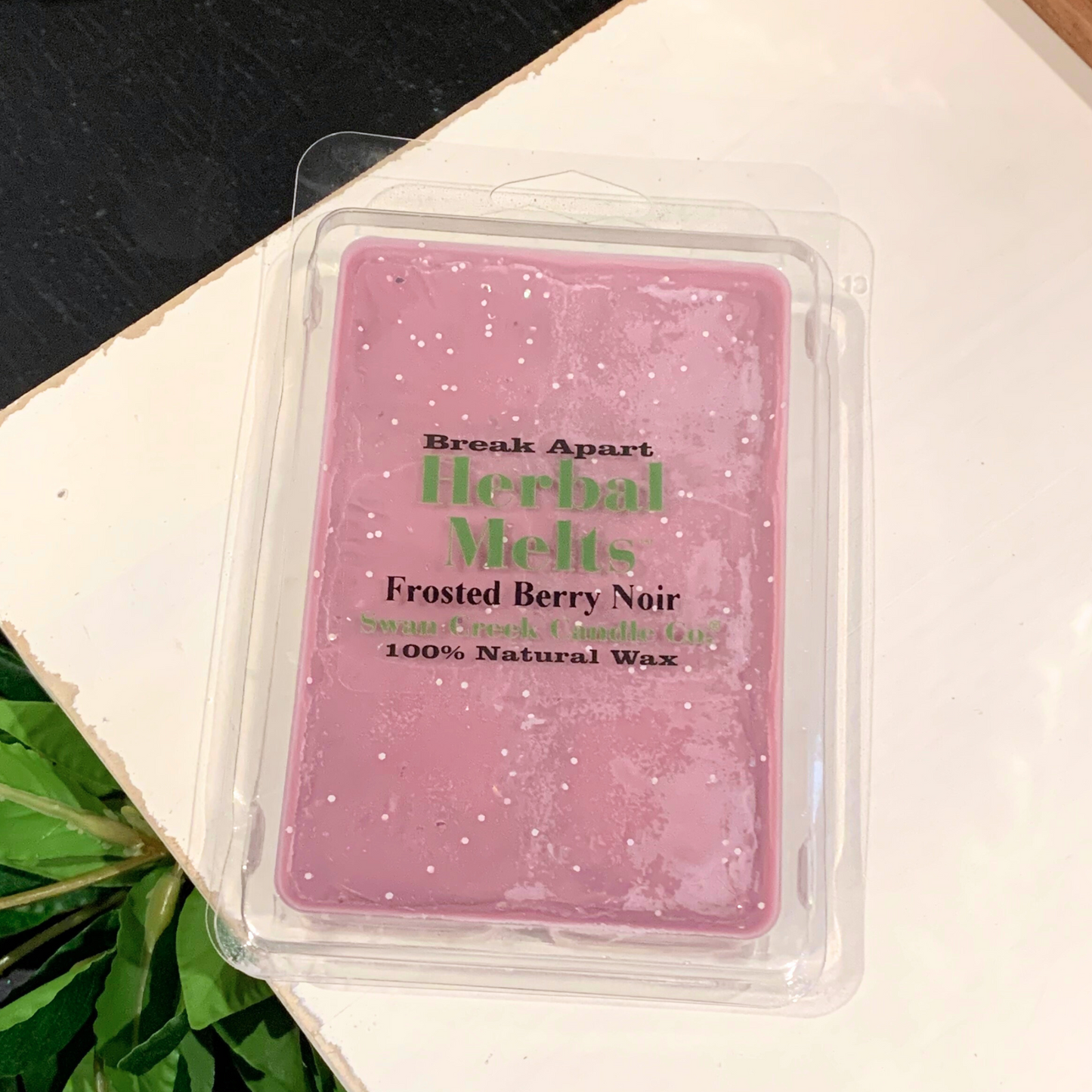 Frosted Berry Noir Wax Melts from Swan Creek