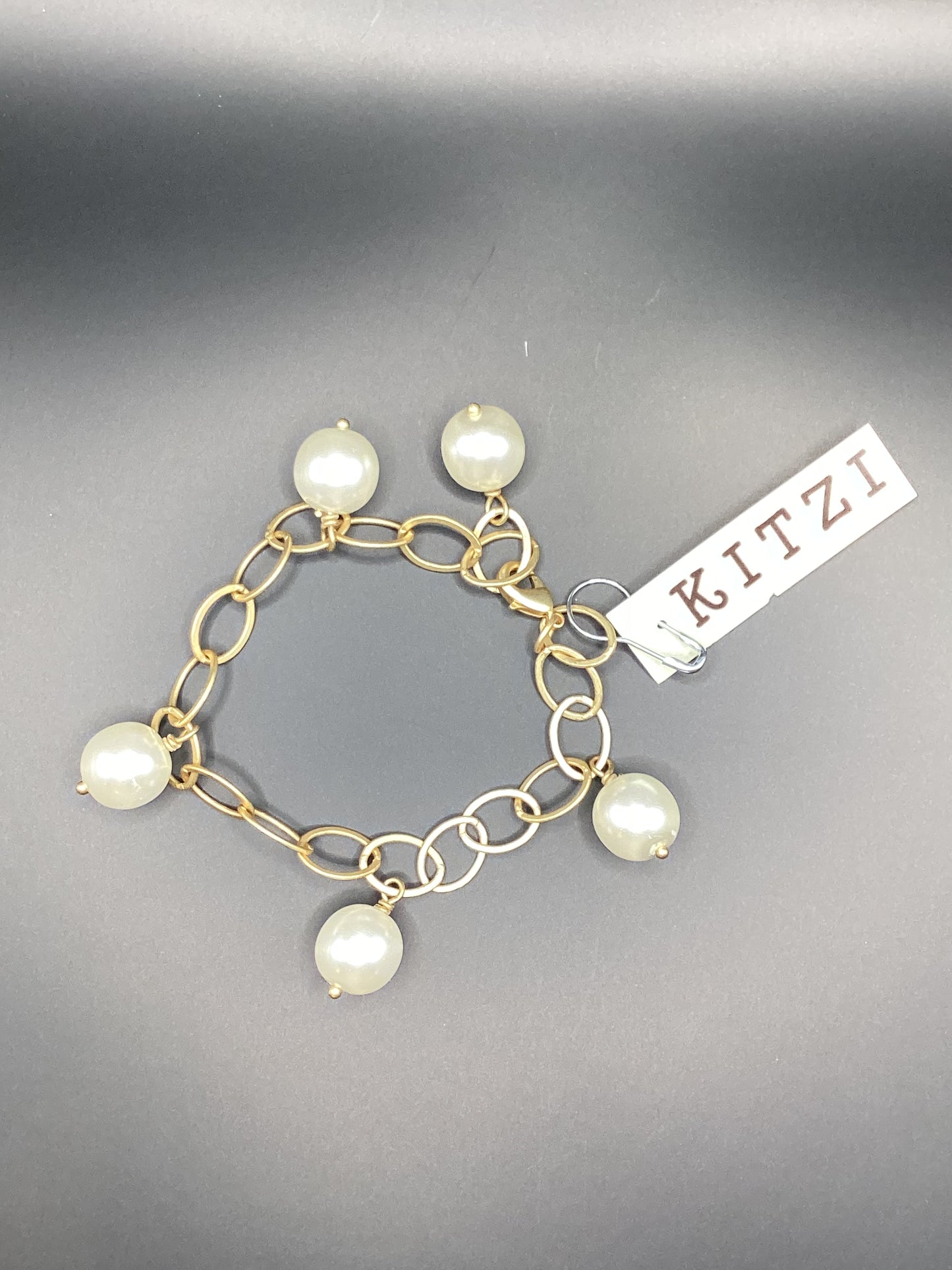 Kitzi Bracelet Pearl Drops