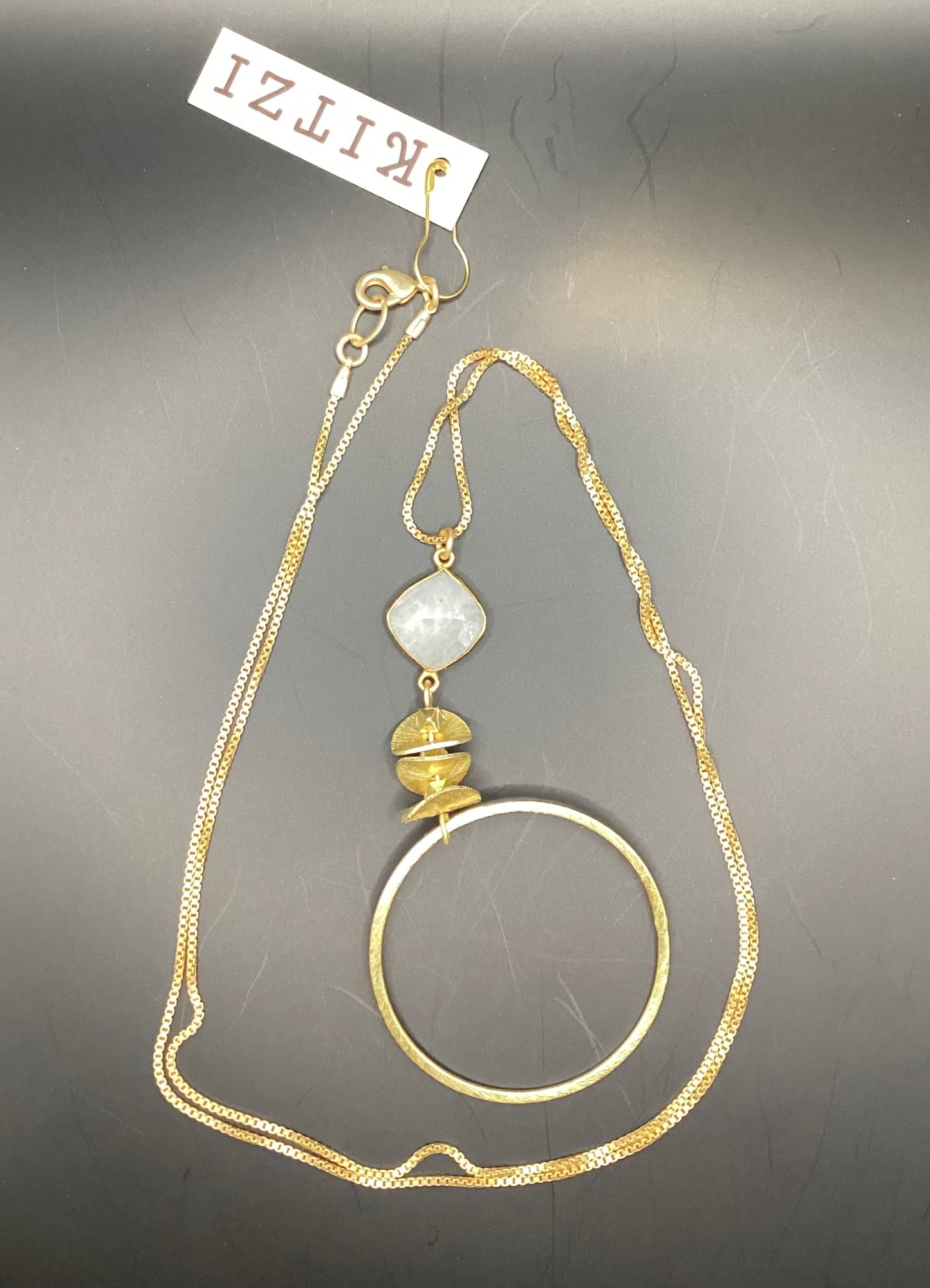 Kitzi Necklace Moonstone & Wavy Disc On Circlr